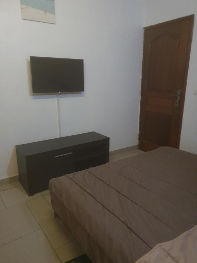 Appart Sly Abidjan Cocody Kültér fotó